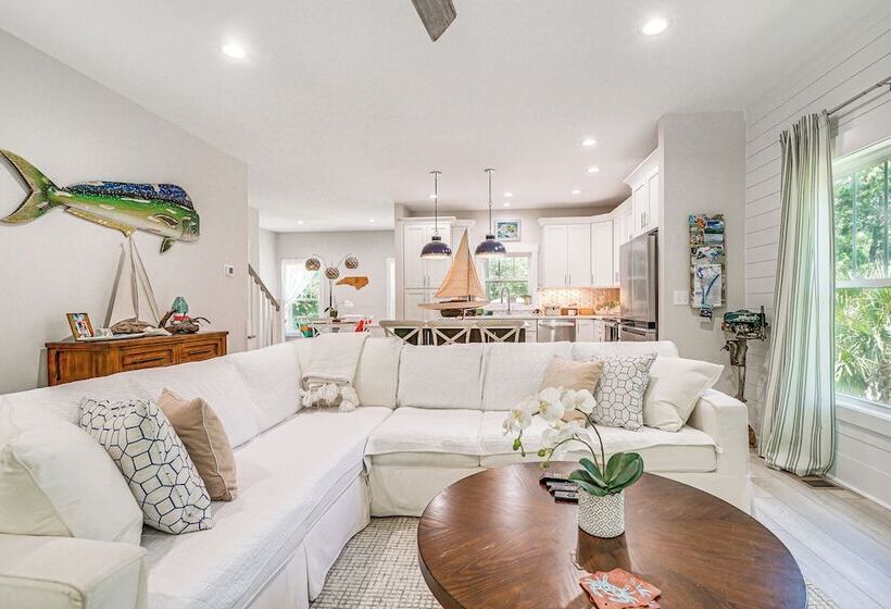 Dog Friendly Wilmington Retreat ~ 7 Mi To Beach!