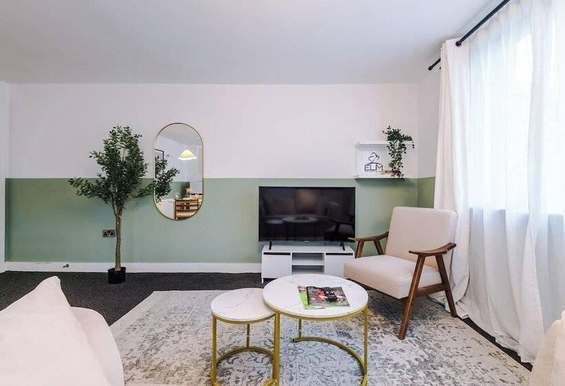Elm Apartments