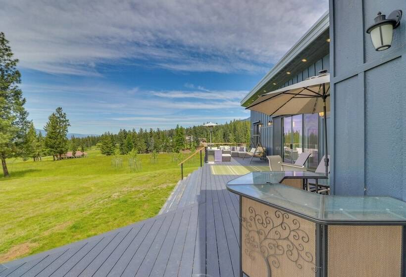 Hot Tub & Views:  Sunset Valley Retreat  In Eureka