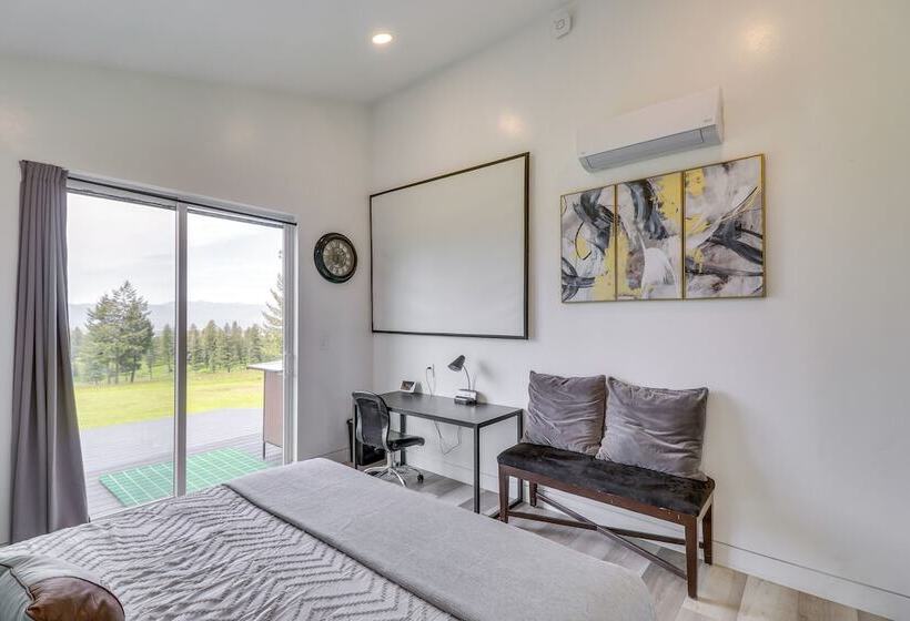 Hot Tub & Views:  Sunset Valley Retreat  In Eureka