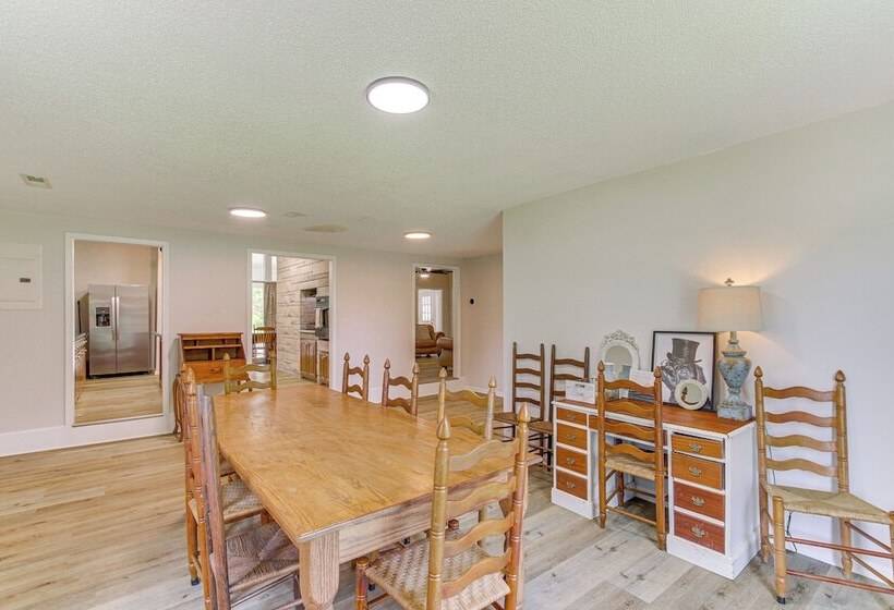 Expansive Florence Home ~ 6 Mi To Downtown!