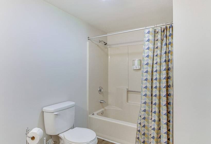 Expansive Florence Home ~ 6 Mi To Downtown!