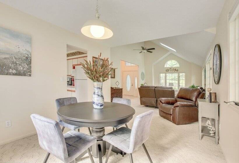 Family Friendly Cadillac Home W/ Golf Course Views