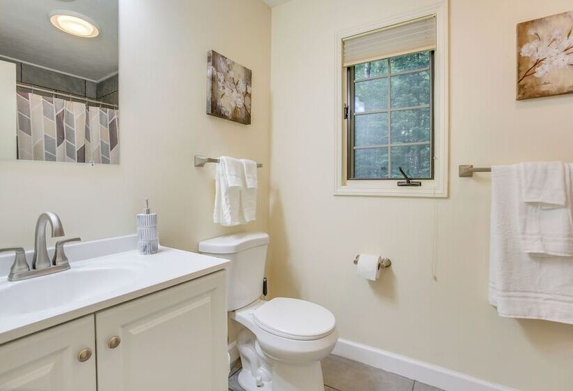 Family Friendly Cadillac Home W/ Golf Course Views