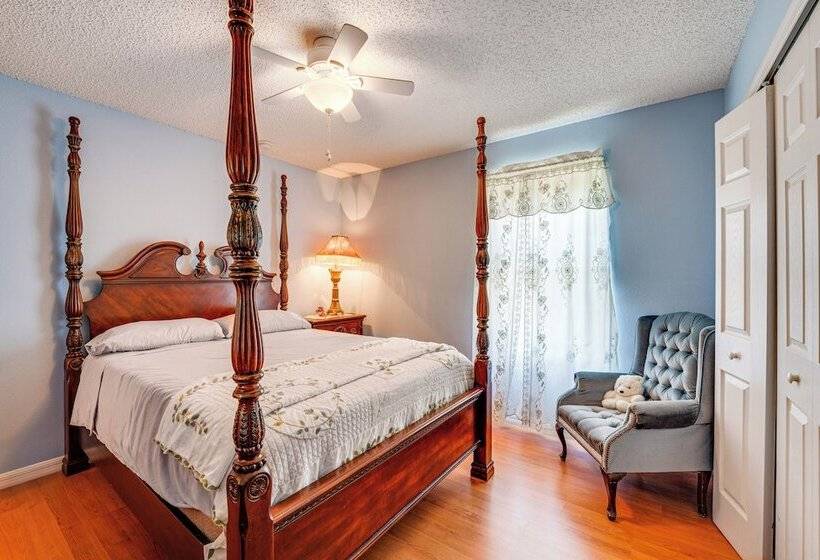 Family Friendly Kissimmee Home W/ Yard & Grill!