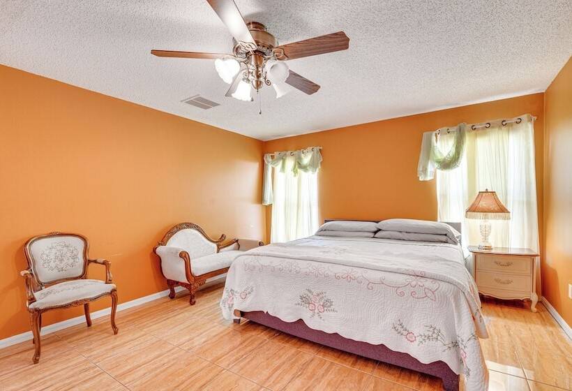 Family Friendly Kissimmee Home W/ Yard & Grill!