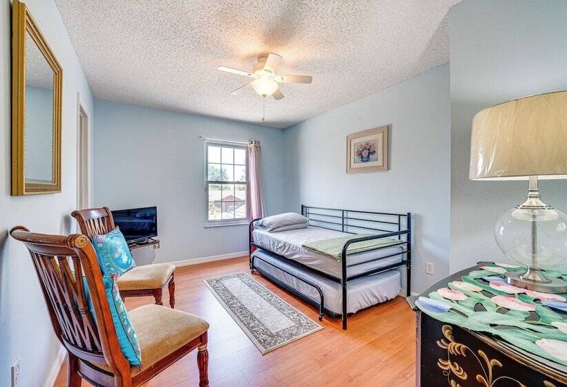 Family Friendly Kissimmee Home W/ Yard & Grill!