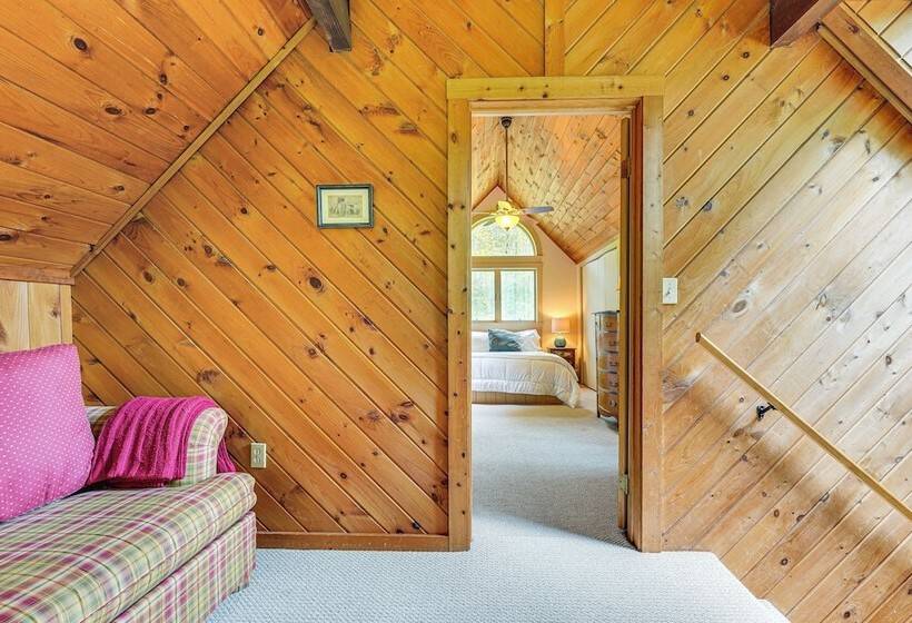 Family Friendly Ludlow Cabin On Lake Pauline!