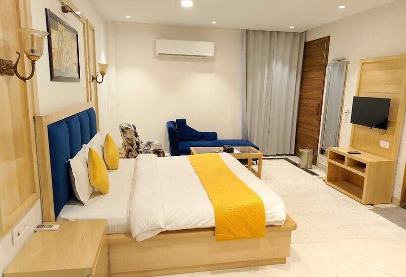 Отель Garden Resorts &