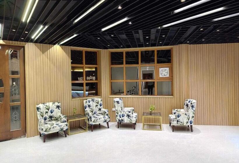 Отель Garden Resorts &