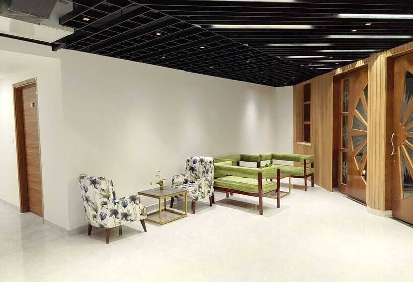 Отель Garden Resorts &