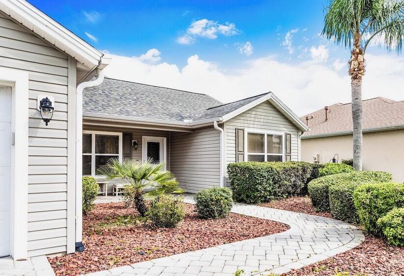 Georgetown   Centrally Located 3/2 Designer Home