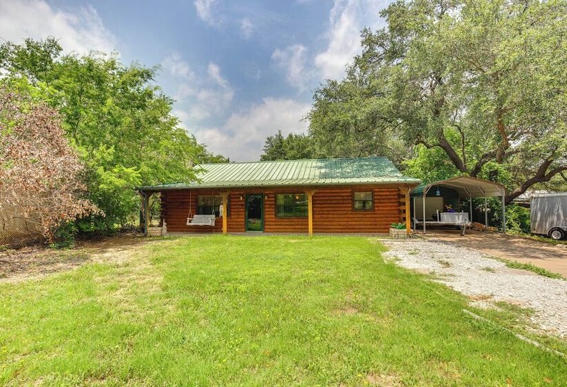 Granbury Home W/ Waterfront Deck: 5 Mi To Downtown