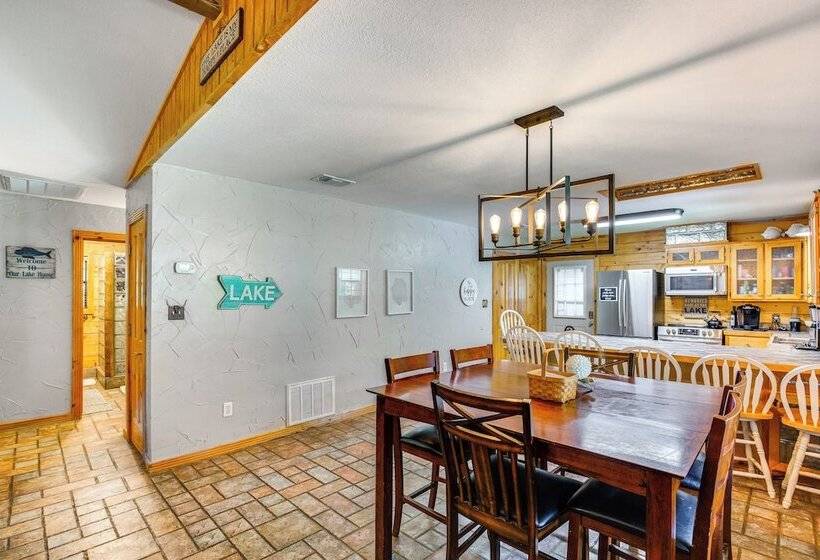 Granbury Home W/ Waterfront Deck: 5 Mi To Downtown