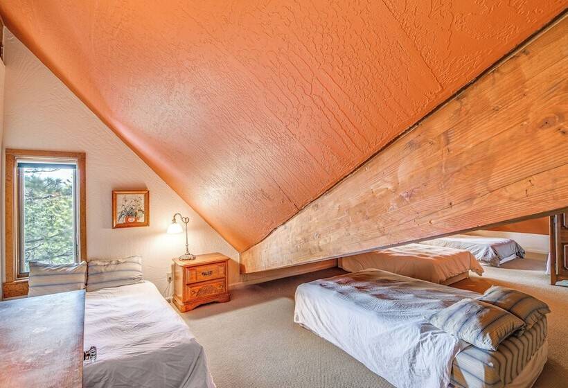 Grand Mountain Chalet W/ Hot Tub & Mountain Views