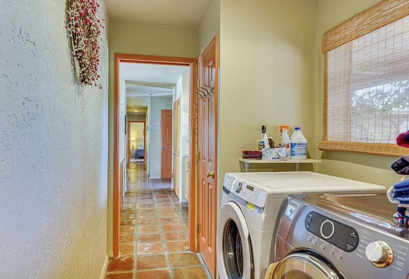 Green Valley Mountain Oasis W/ Views: 4 Mi To Golf