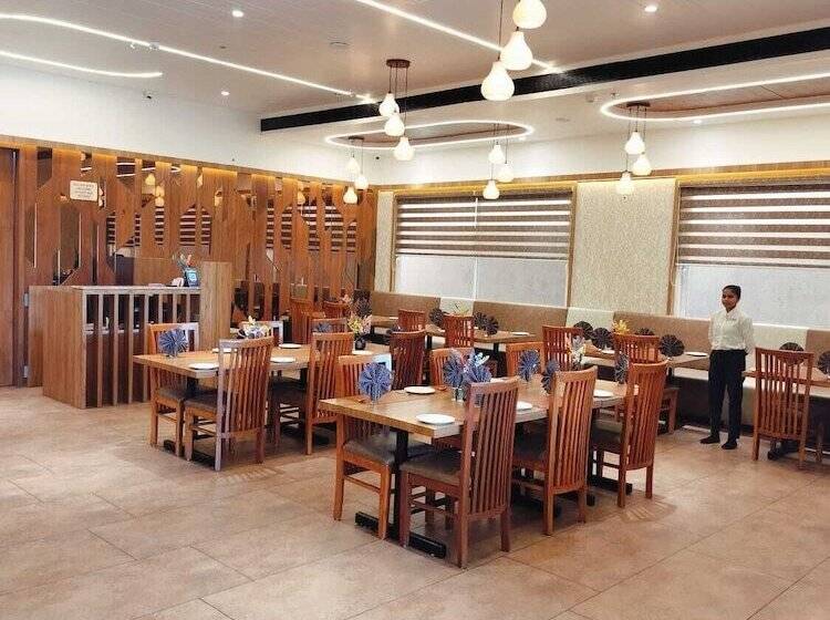 Hotel Aditya Mansingh Inn