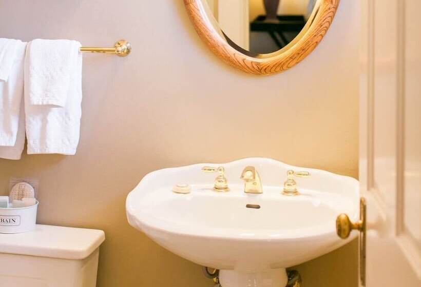 فندق Aim Whistlingswan Inn And Restaurant