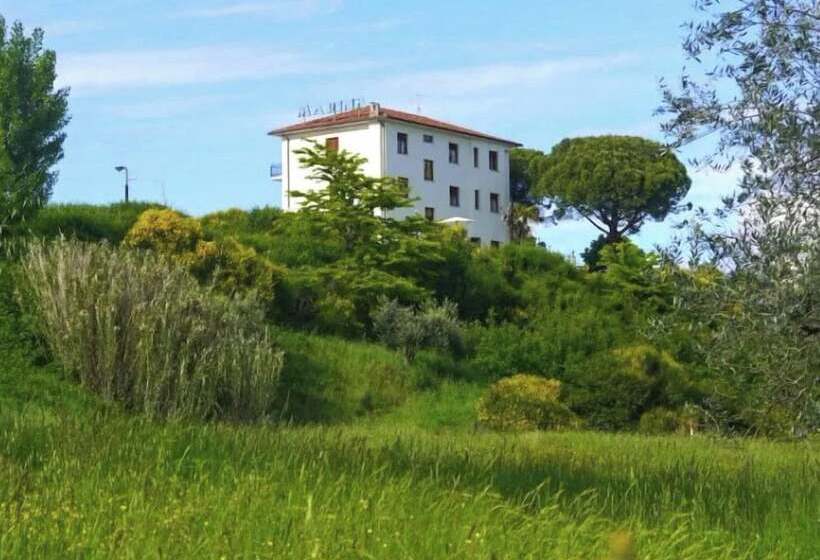 ホテル Villa Marina