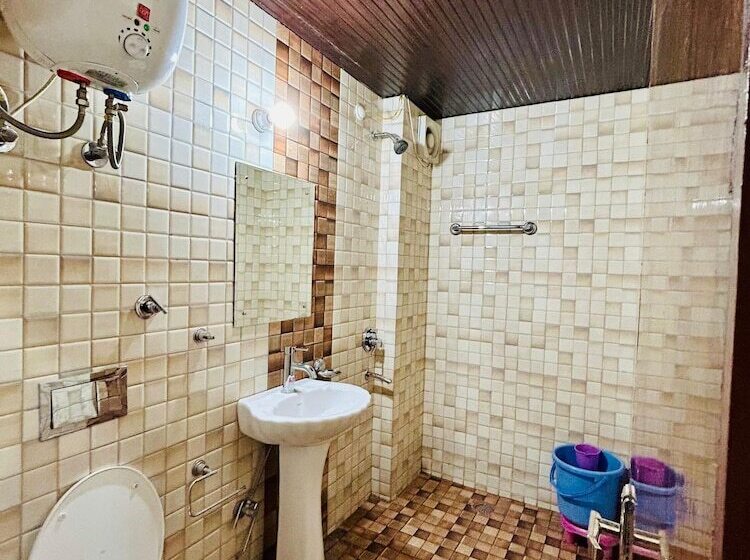 هتل Annadale View