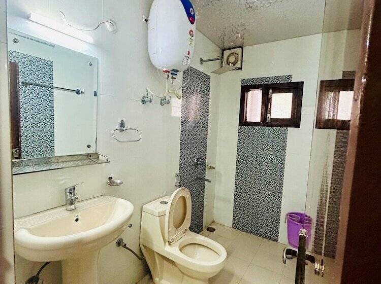 هتل Annadale View