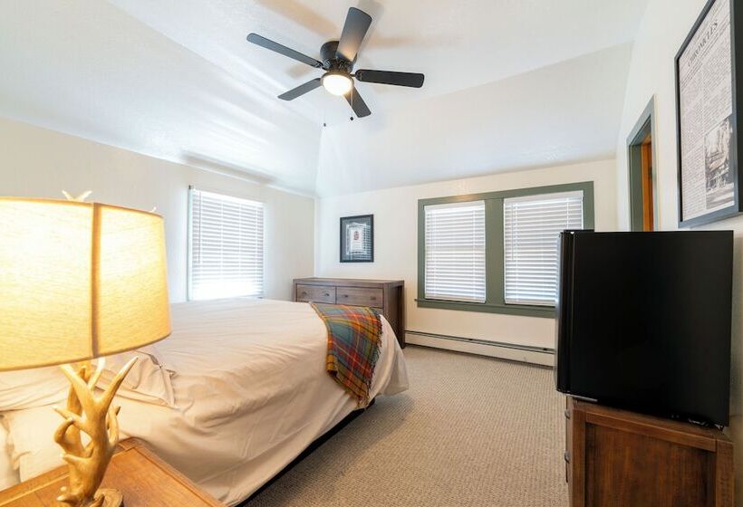 酒店 Camp Richardson Resort