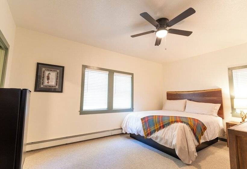 酒店 Camp Richardson Resort