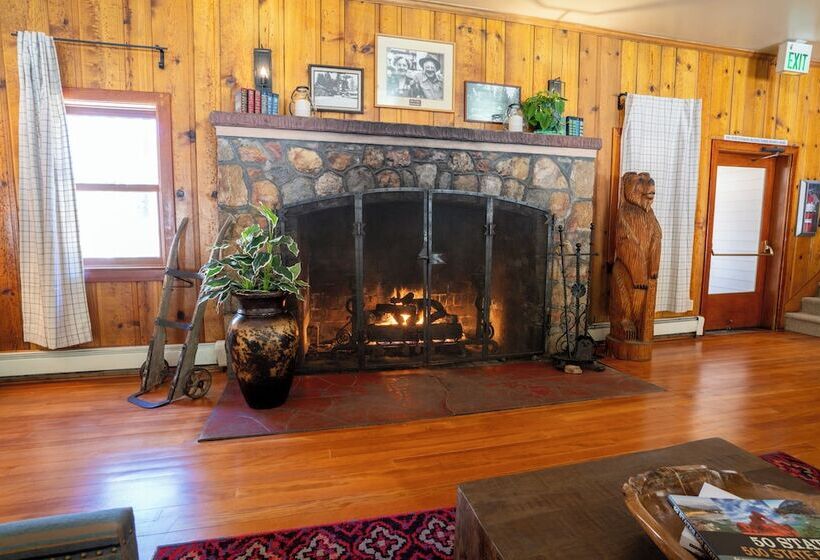 酒店 Camp Richardson Resort