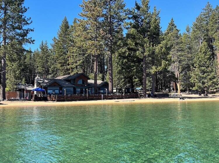 酒店 Camp Richardson Resort