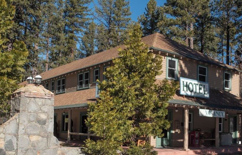 酒店 Camp Richardson Resort