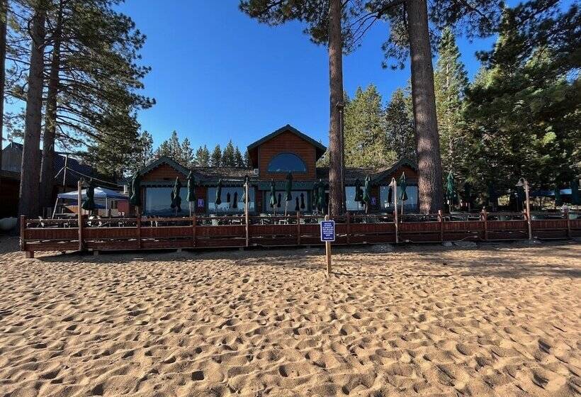 酒店 Camp Richardson Resort