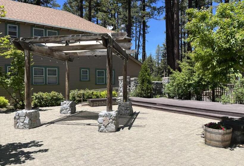 酒店 Camp Richardson Resort