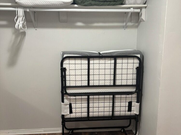 فندق Charming May Street Retreat