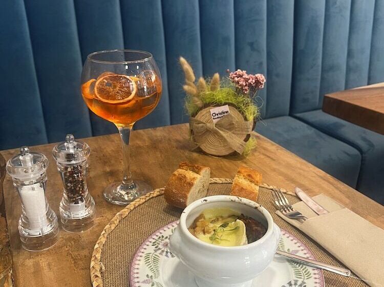 호텔 Christine Boutique