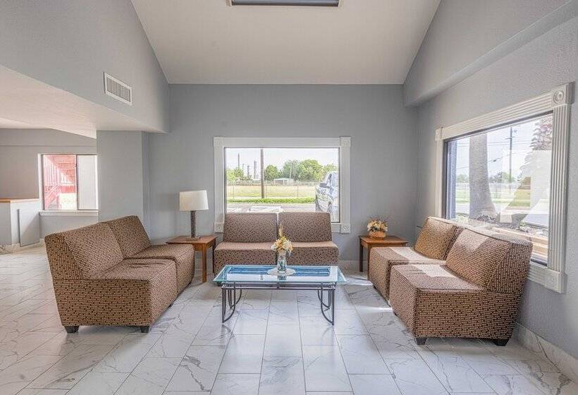 فندق Coastal Inn Corpus Christi