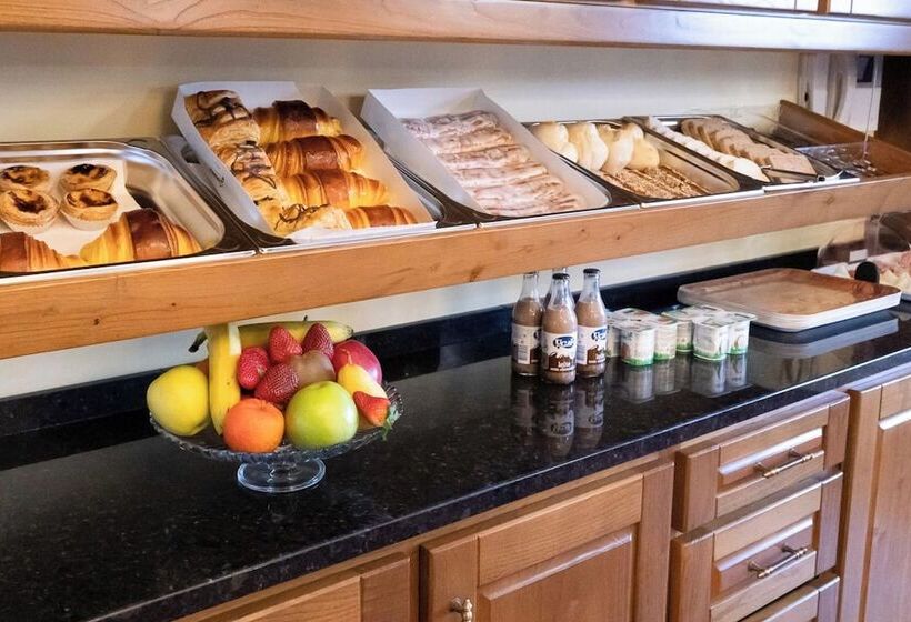 فندق Elegância & Carros