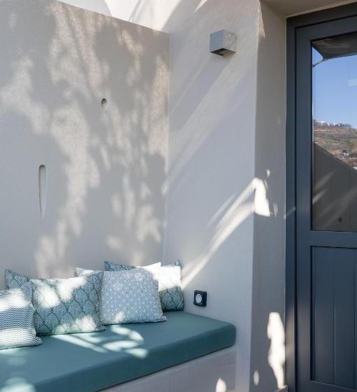 Отель Galaria Luxury Suites