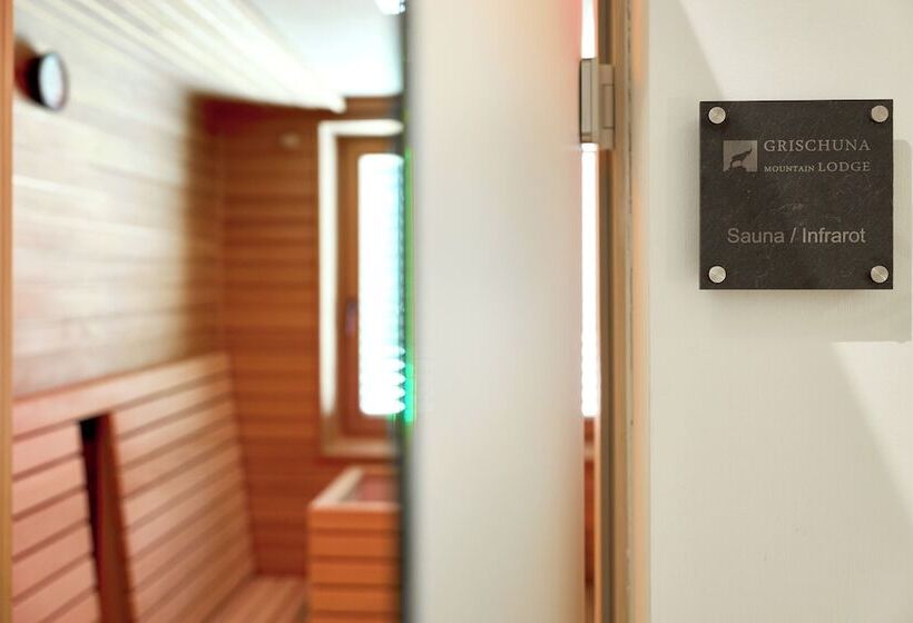 فندق Grischuna Mountain Lodge