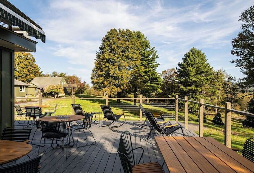 בית מלון כפרי Hemlock Neversink