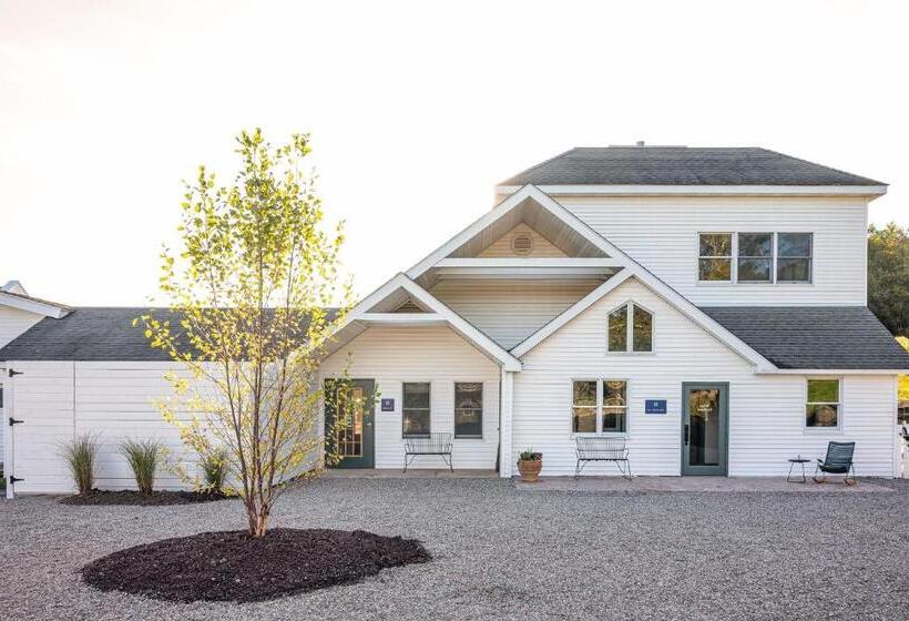 בית מלון כפרי Hemlock Neversink