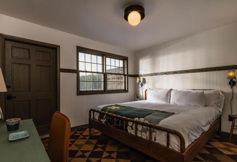 בית מלון כפרי Hemlock Neversink