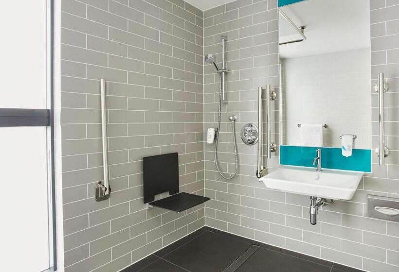 فندق Holiday Inn Express Paris Poissy, An Ihg