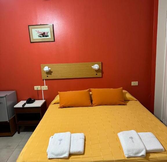 Отель Intersur Independencia