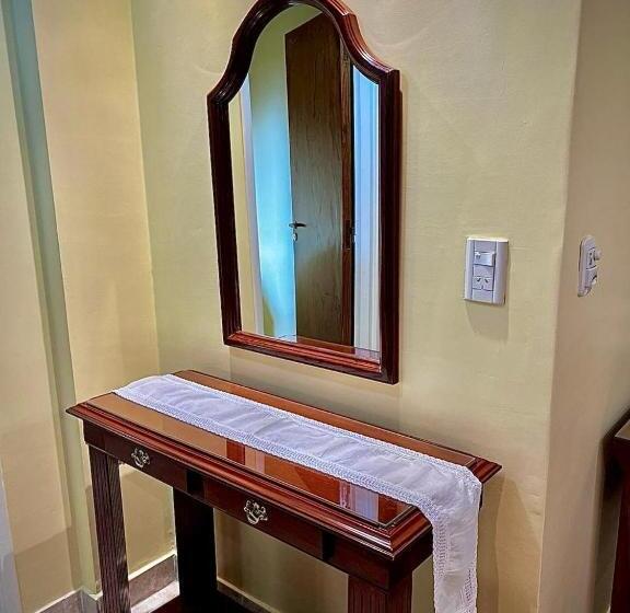 Отель Intersur Independencia