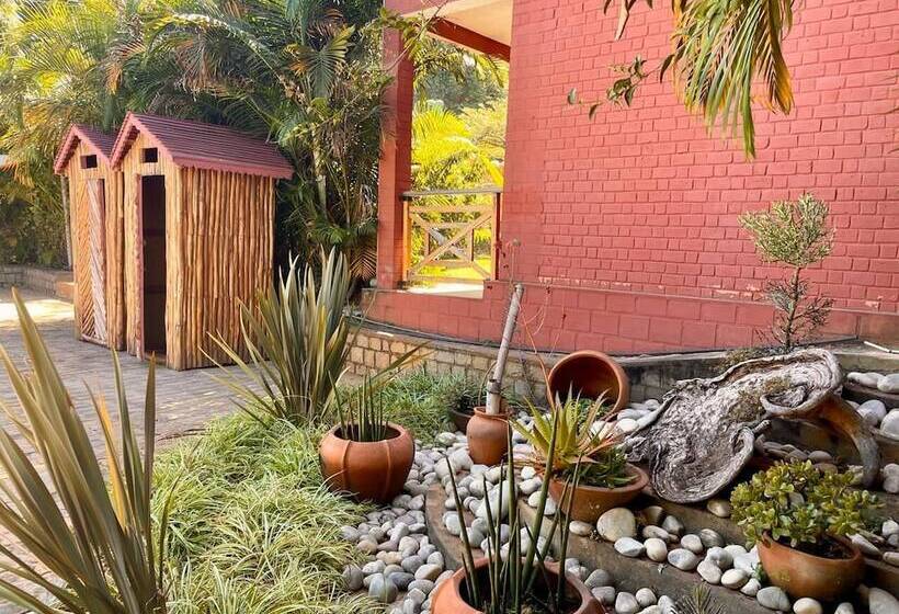 בית מלון כפרי Le Chat'o Park