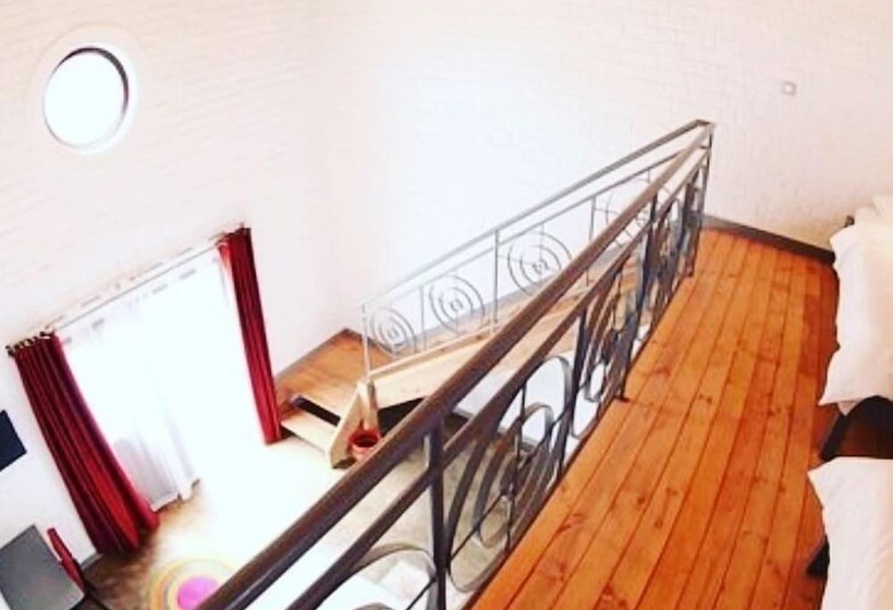 בית מלון כפרי Le Chat'o Park