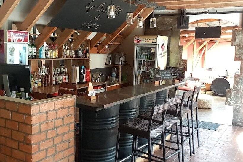 בית מלון כפרי Le Chat'o Park