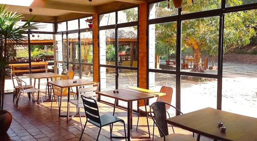 בית מלון כפרי Le Chat'o Park