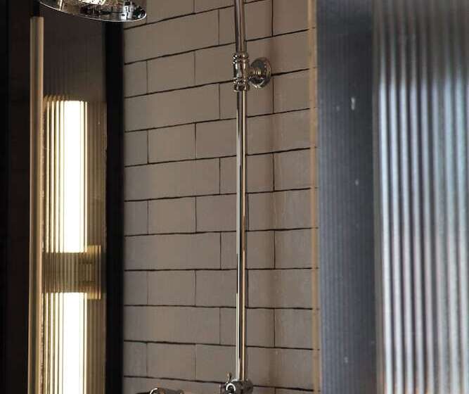 هتل Letoh Letoh Bilbao