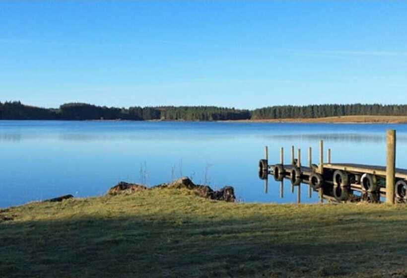 فندق Lochside Retreat At Three Lochs Holiday Park